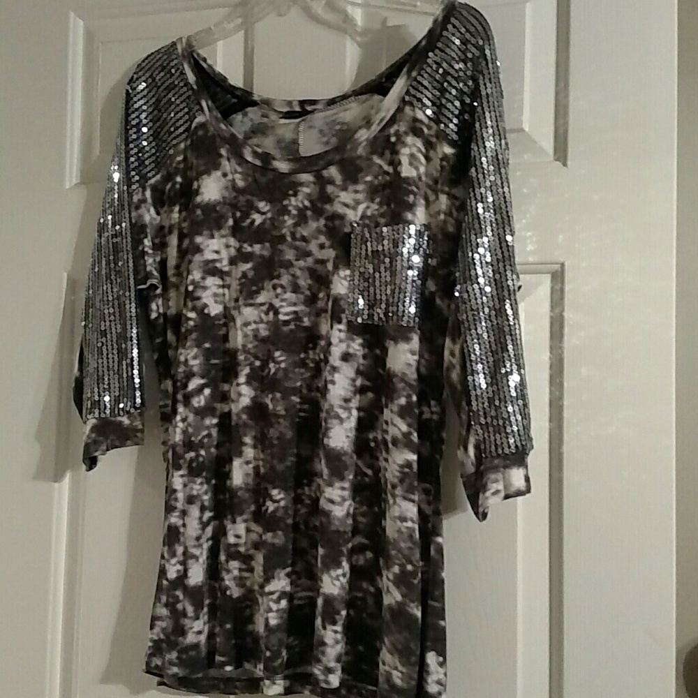 Daytrip 3/4 sleeve tie die